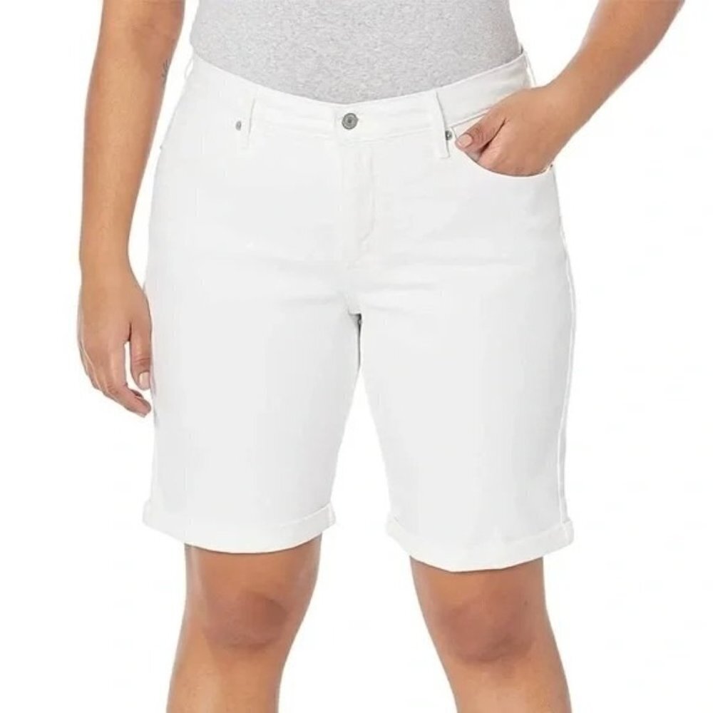 NWT Levi's White Shaping Bermuda Denim Cuffed Shorts Womens Size 20W Stretch